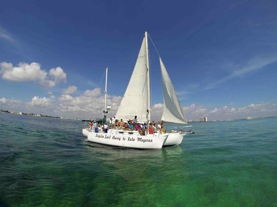 Isla Mujeres Catamaran Public